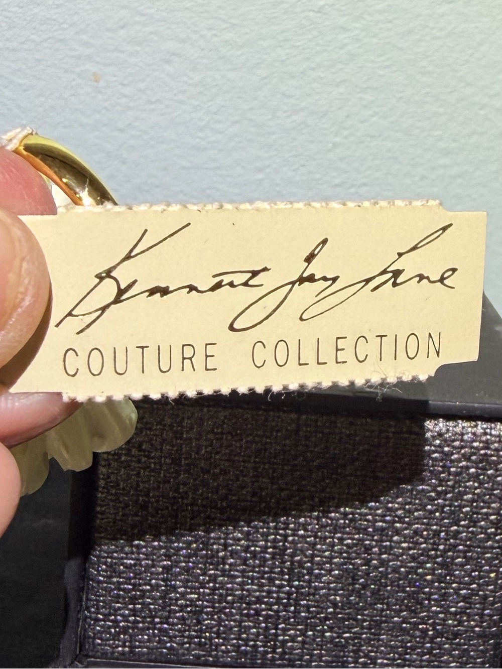 NWT KJL White Ceramic Flower Couture Collection Statement Ring. Size 6 - Picture 7 of 15